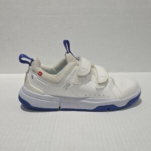 On Running The Roger Kids Shoes